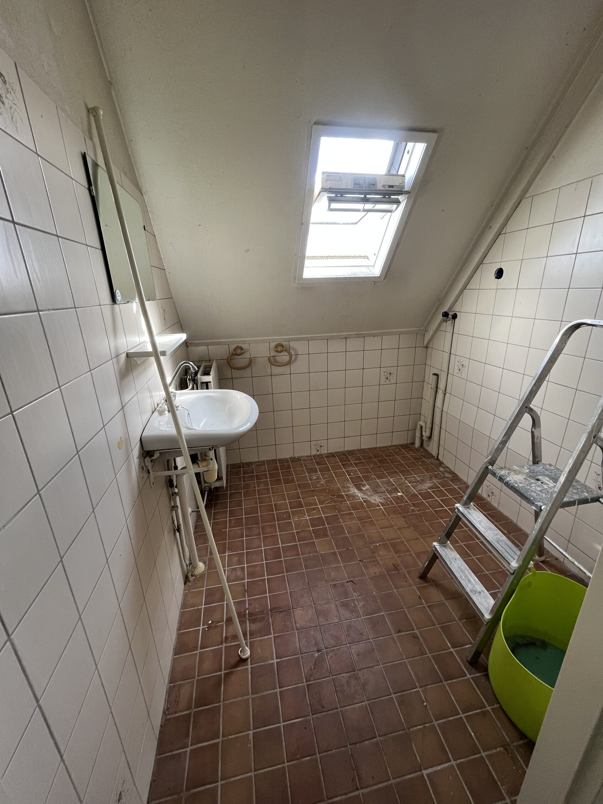 Woningontruiming Amsterdam - badkamer na